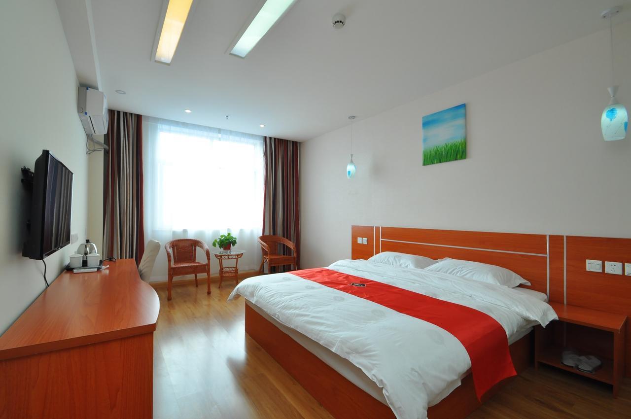 Thank Inn Chain Hotel West Eleven Road Mall Linyi  Eksteriør billede