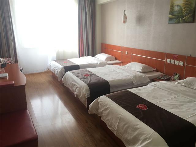 Thank Inn Chain Hotel West Eleven Road Mall Linyi  Eksteriør billede